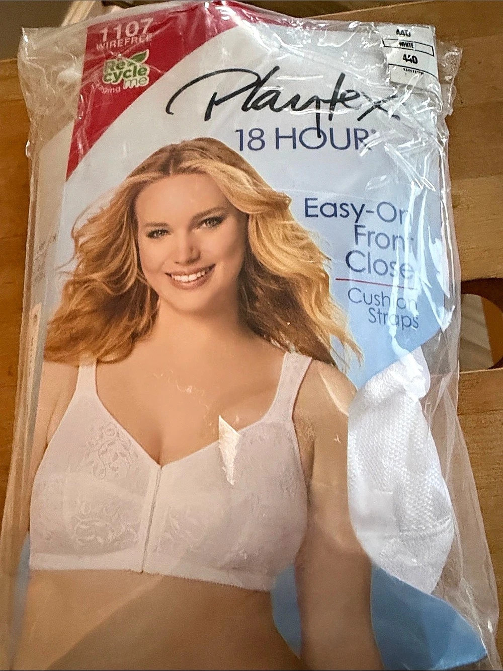 Playtex 18 Hour Easy-On Front Close Wirefree Bra 1107 Easy-On Front Close